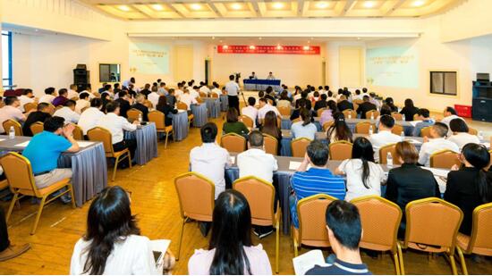 埋头赶路，也要抬头寻道